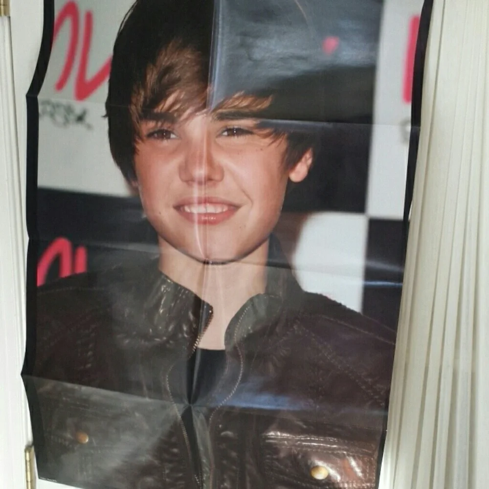 Justin Bieber set three